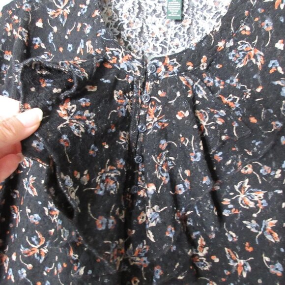 Lauren Ralph Lauren Stretch Lace Ruffled Bib Split Neck Top plus size 2X - Picture 2 of 11